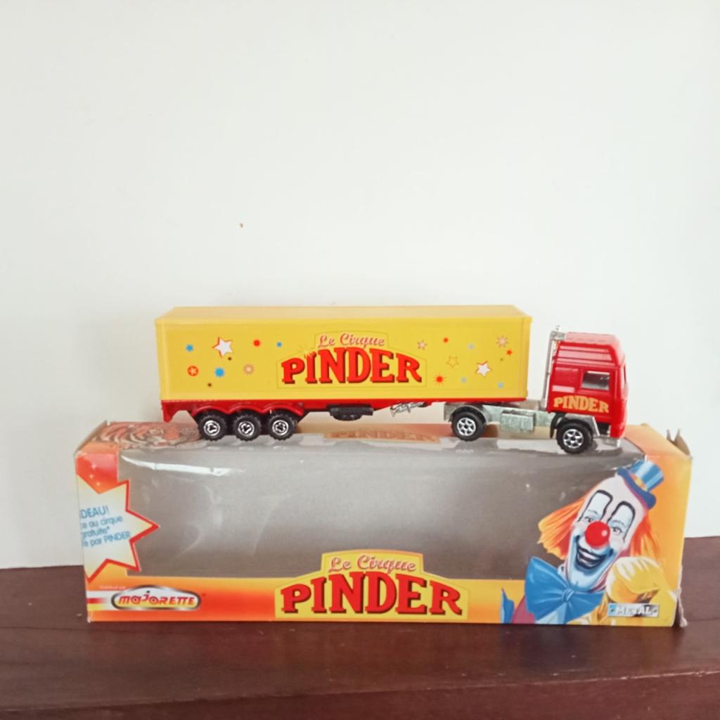 PINDER CAMION MAJORETTE DECOR CIRQUE LesAnciennes.com