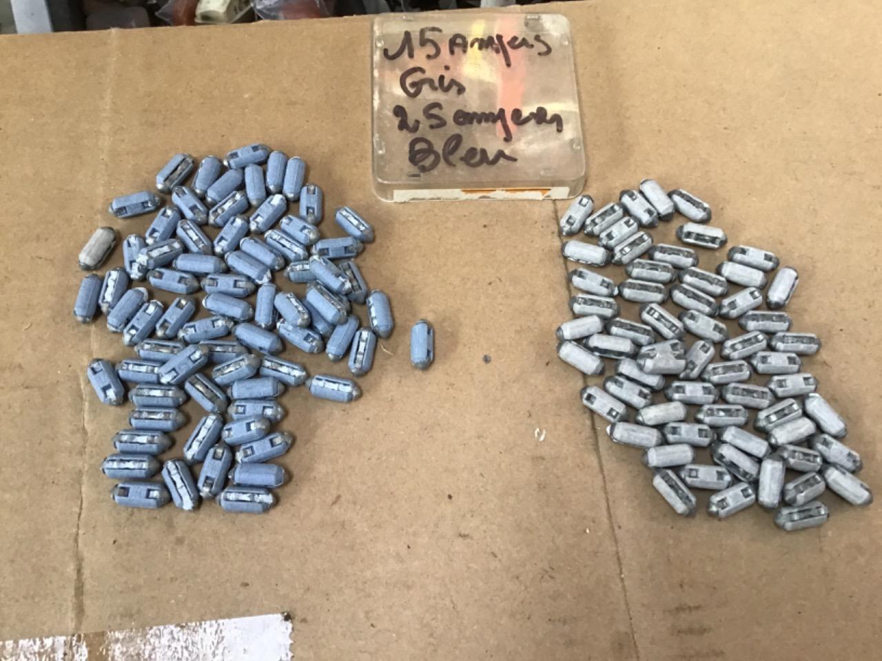 FUSIBLES 15 et 25 AMPÈRES NEUFS LesAnciennes.com