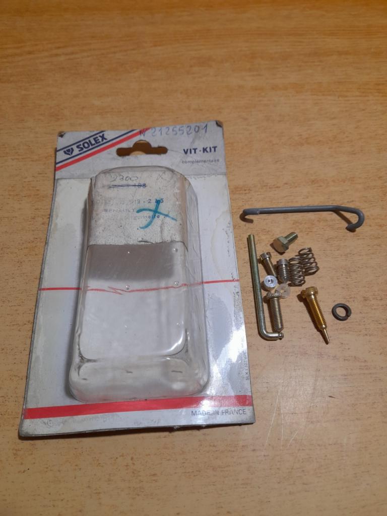 Kit accessoire carburateur Renault 4L solex 26 LesAnciennes.com