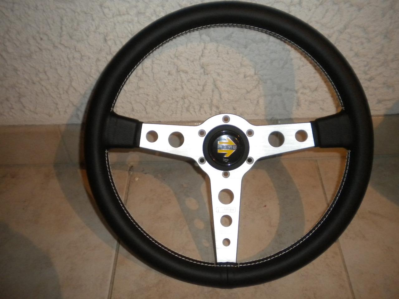 Volant momo neuf pour Alpine A110 LesAnciennes.com