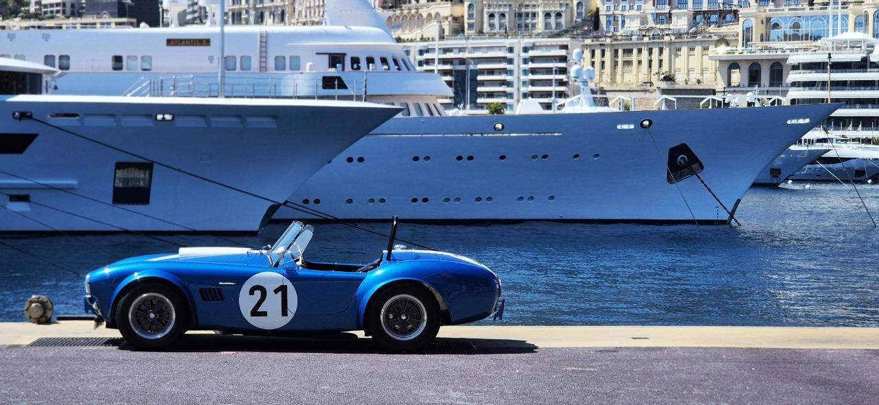 SHELBY COBRA CSX 289 FIA Bob Bondurant 347ci - 196 LesAnciennes.com
