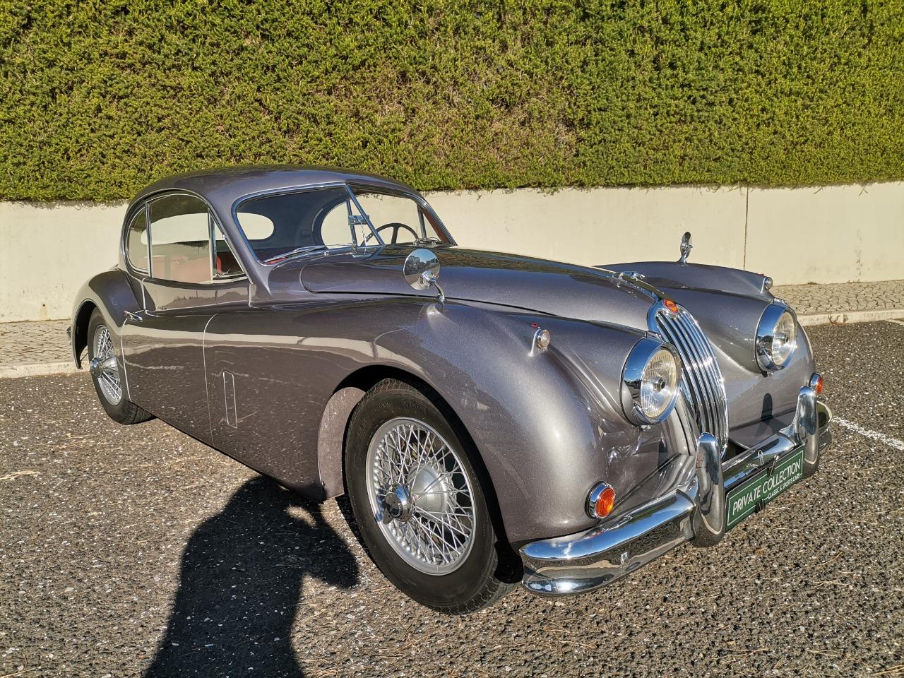 JAGUAR XK140 3.4 SE FHC - 1956 LesAnciennes.com