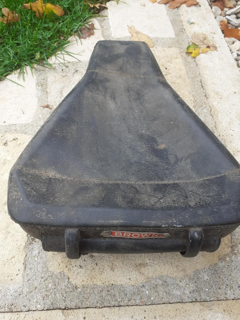 Selle MOTOBECANE Mobyx LesAnciennes.com