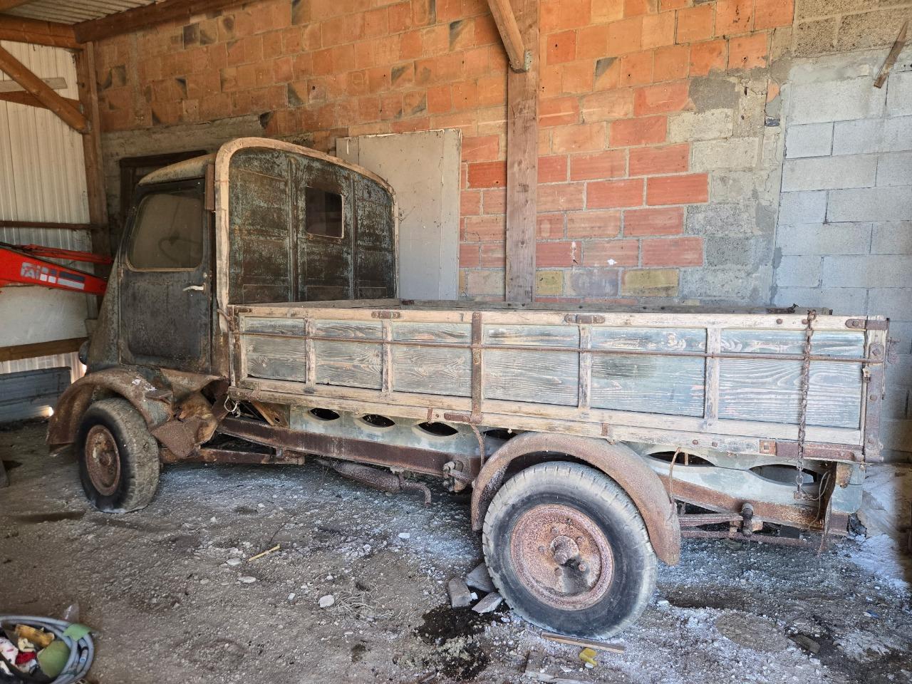 PEUGEOT Q3A - 1949 LesAnciennes.com