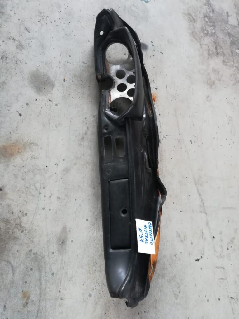 Tableau de bord Maserati Mistral LesAnciennes.com