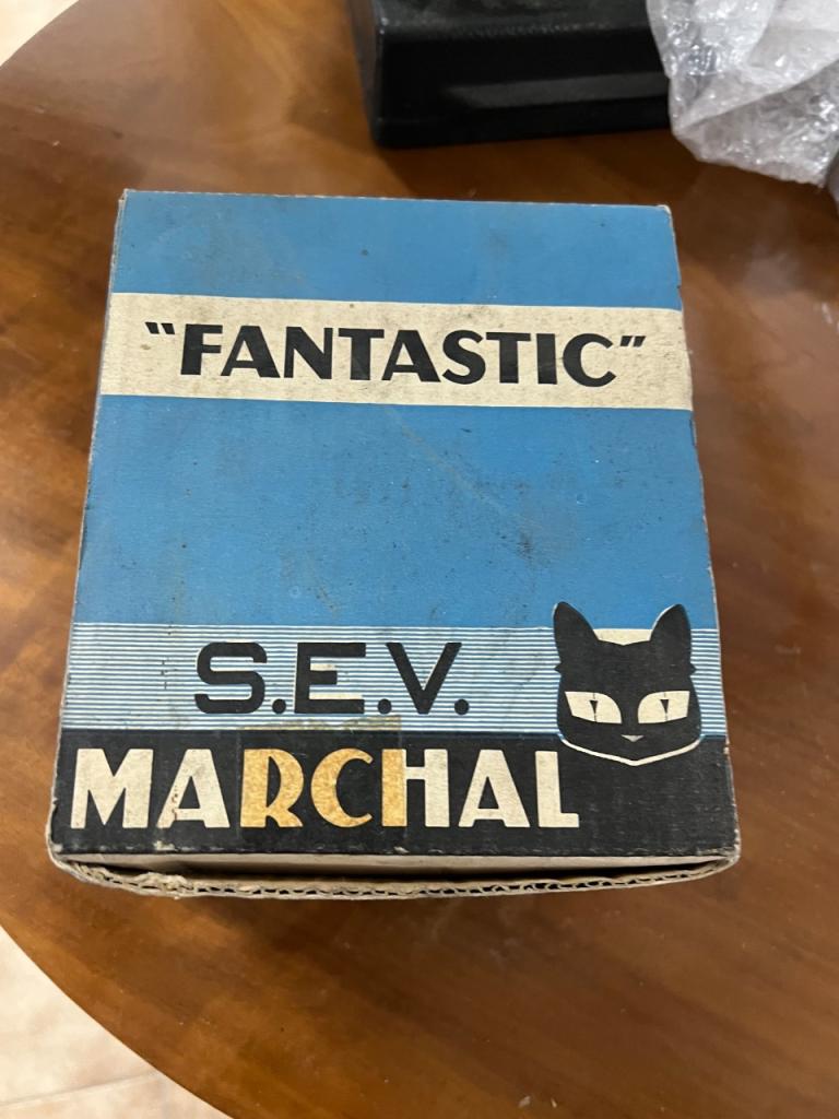 Antibrouillard MARCHAL Antibrouillards LesAnciennes.com