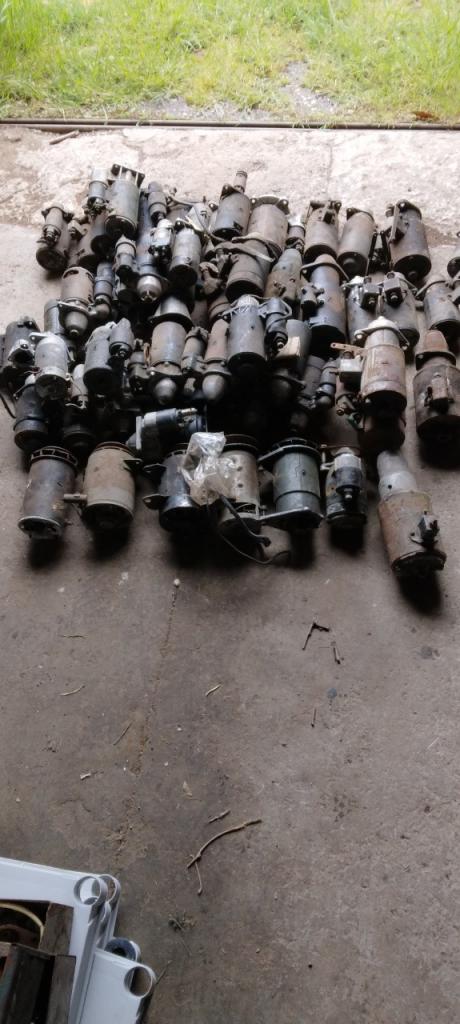 Lot de pièces CITROEN 2CV LesAnciennes.com