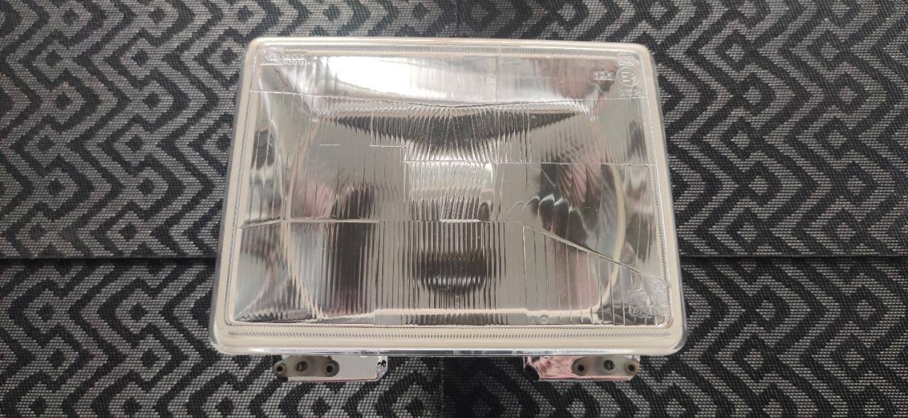 Phare H4 gauche TALBOT Samba LesAnciennes.com