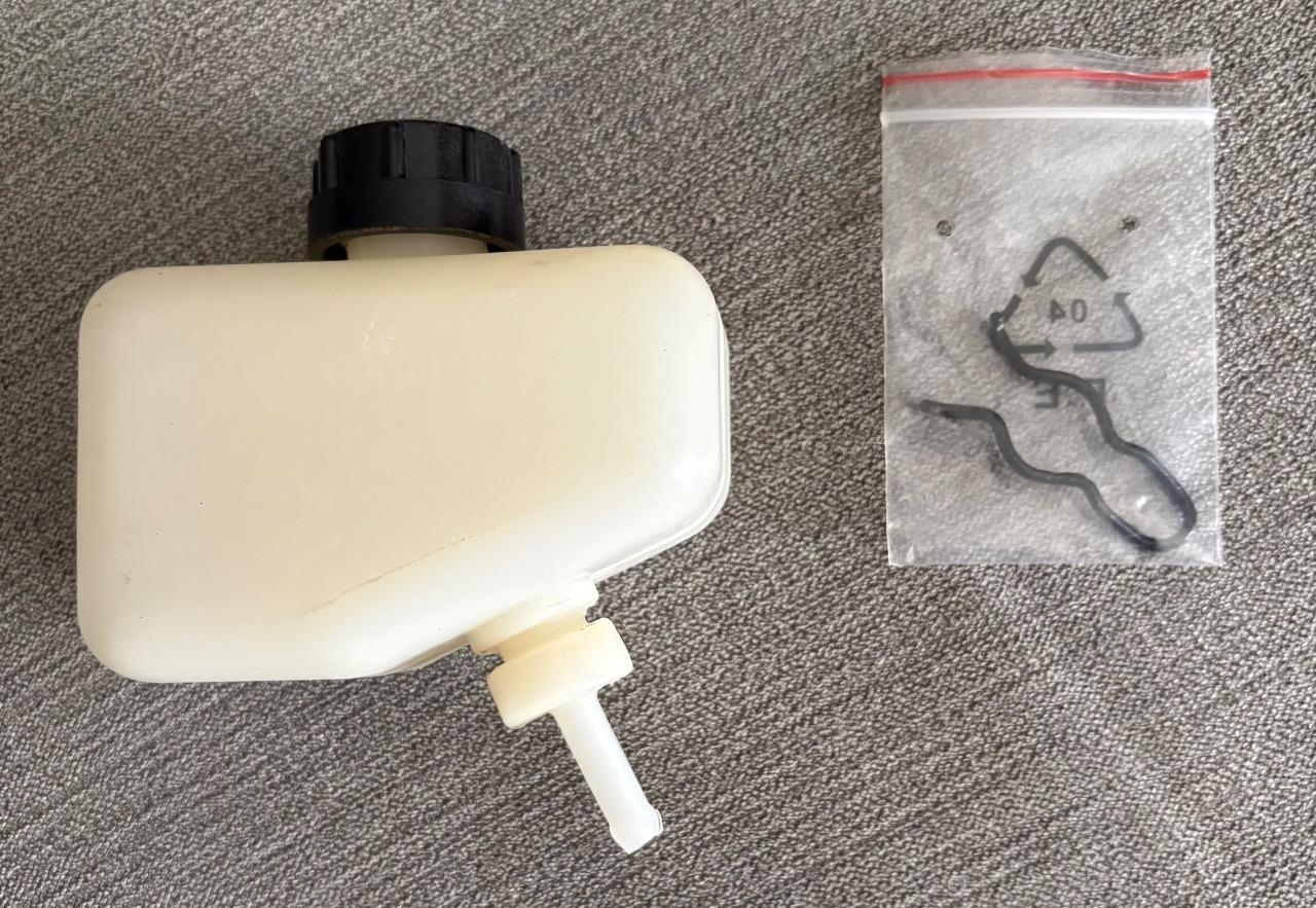 Réservoir FIAT 500 110 F LesAnciennes.com