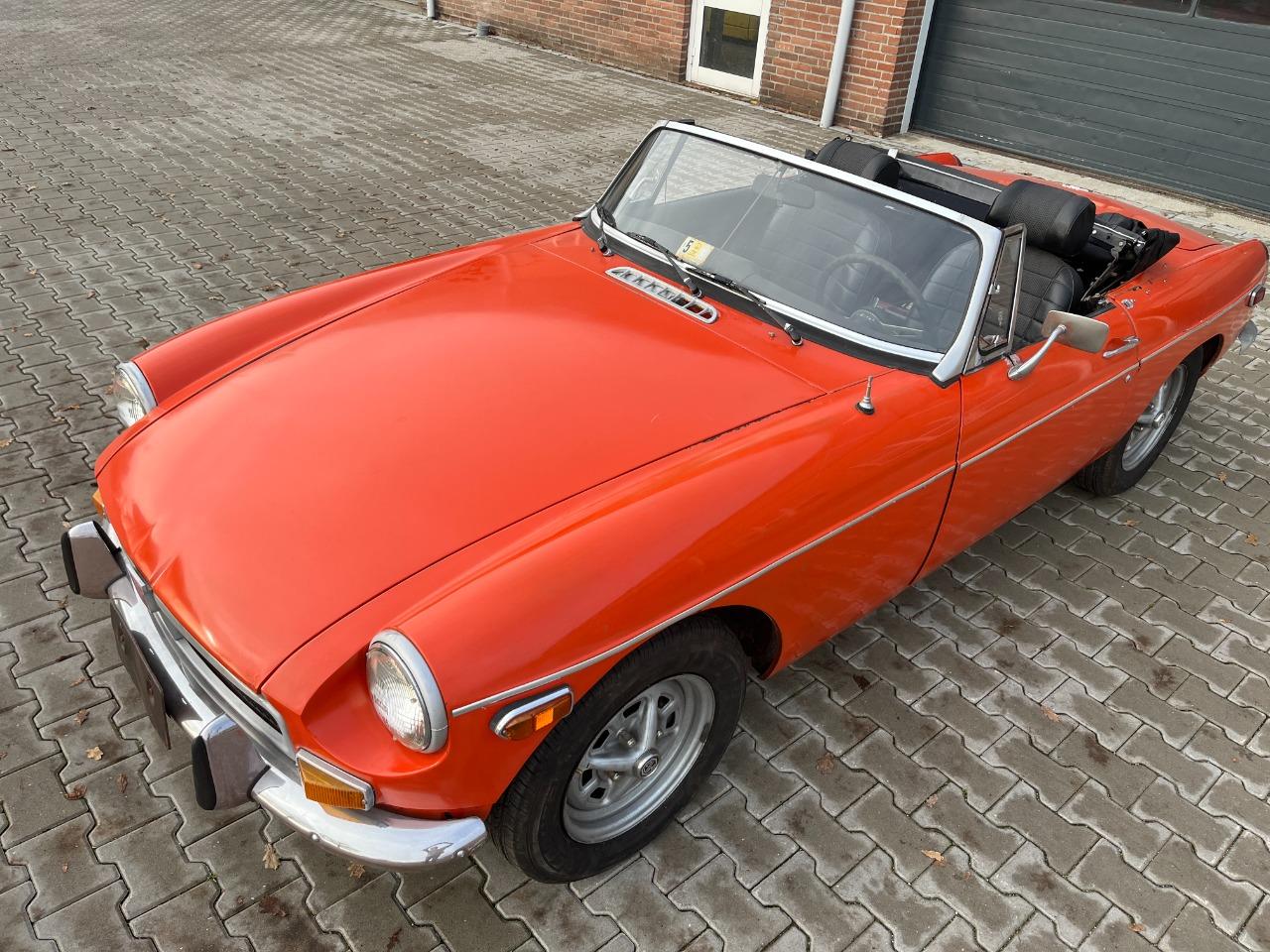 MG MGB - 1973 LesAnciennes.com