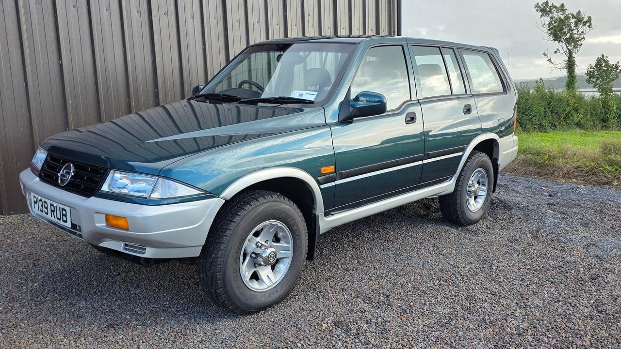 1996 SsangYong Musso Mk1 SE LesAnciennes.com