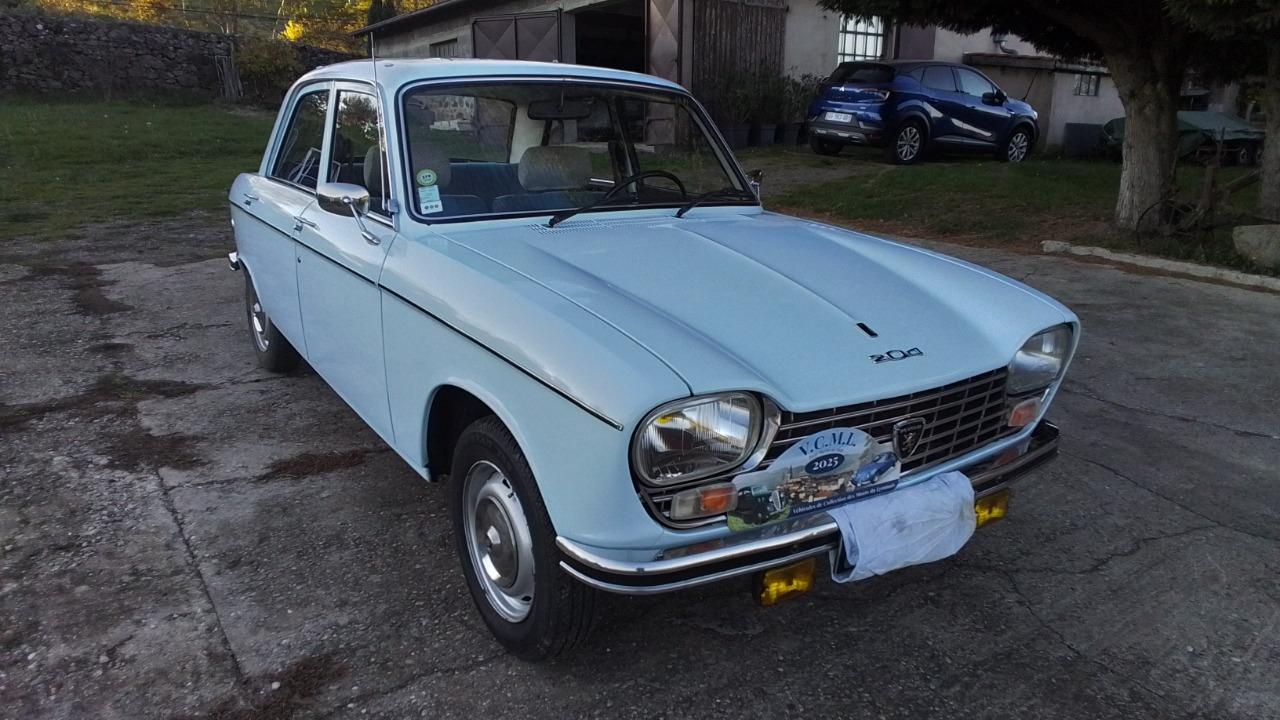 PEUGEOT 204 Berline - 1973 LesAnciennes.com