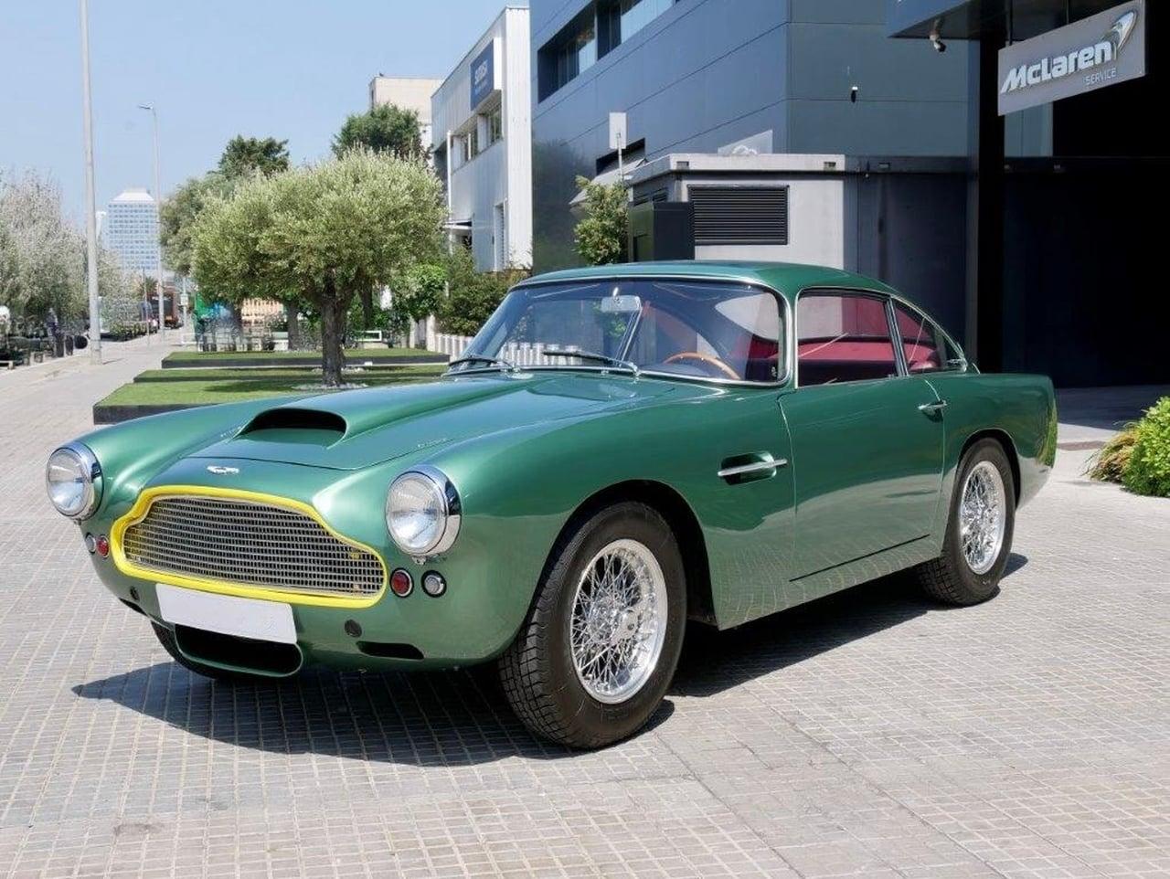 1960 Aston Martin DB4 Series 2 LesAnciennes.com