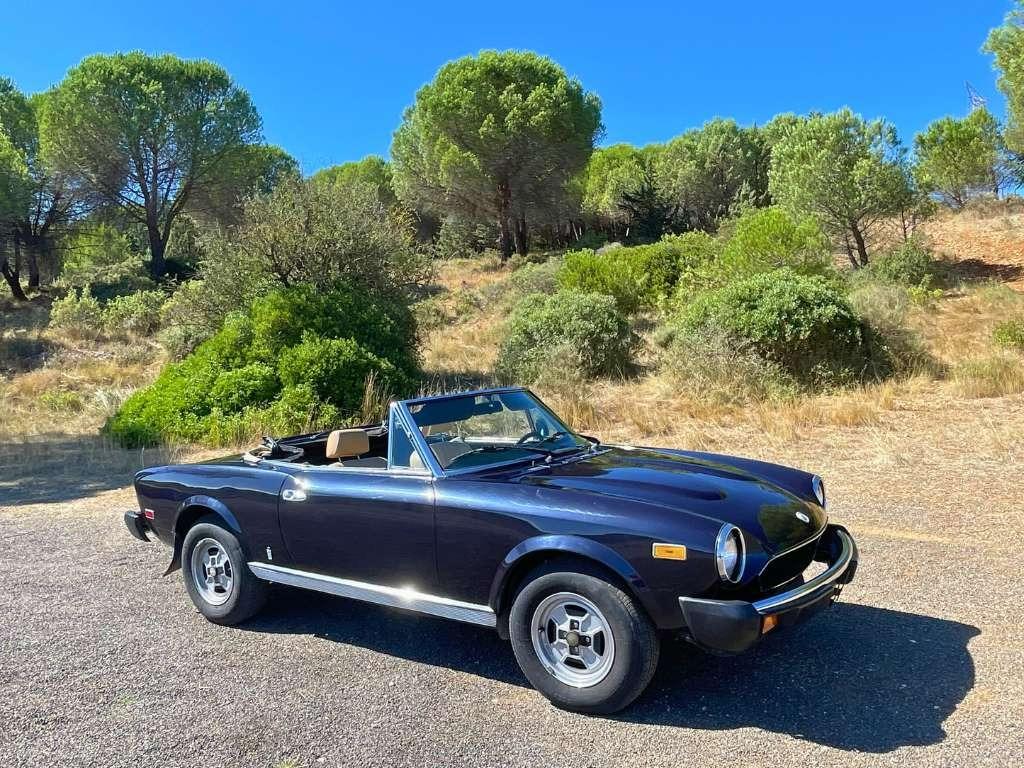 FIAT 124 SPIDER - 1980 LesAnciennes.com