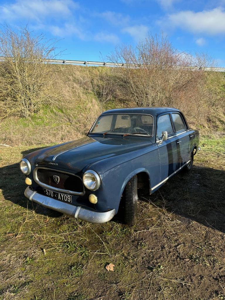 PEUGEOT 403 - 1961 LesAnciennes.com