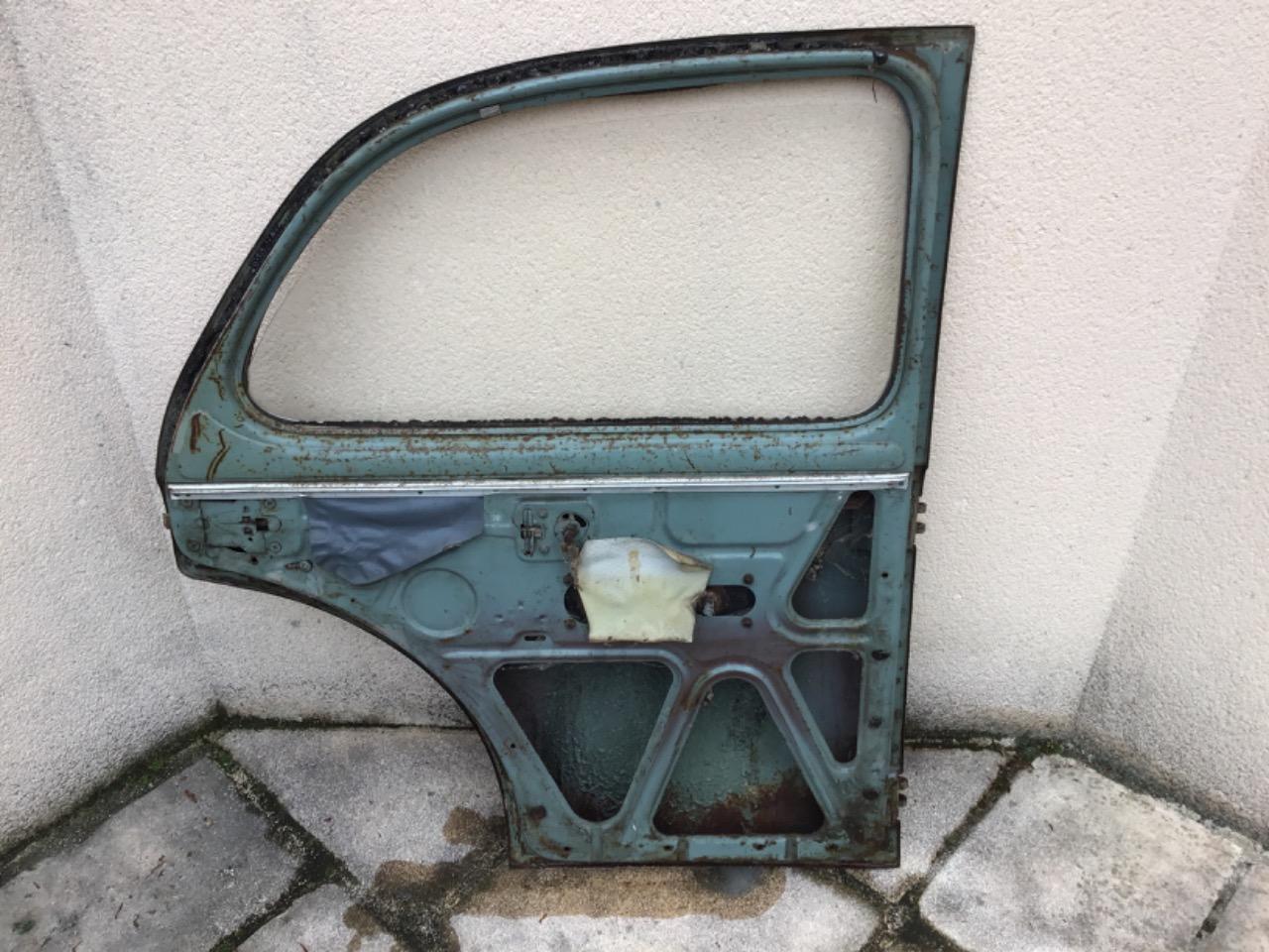 PORTE ARRIÈRE GAUCHE PEUGEOT 203 LesAnciennes.com