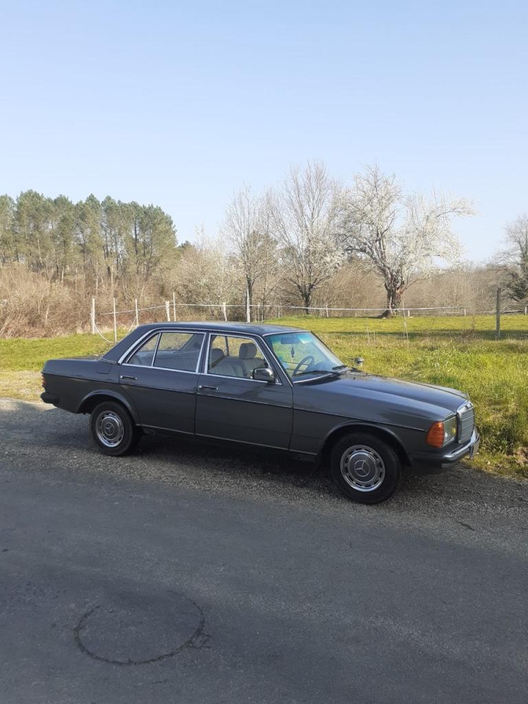 MERCEDES 300 D W123 - 1985 LesAnciennes.com