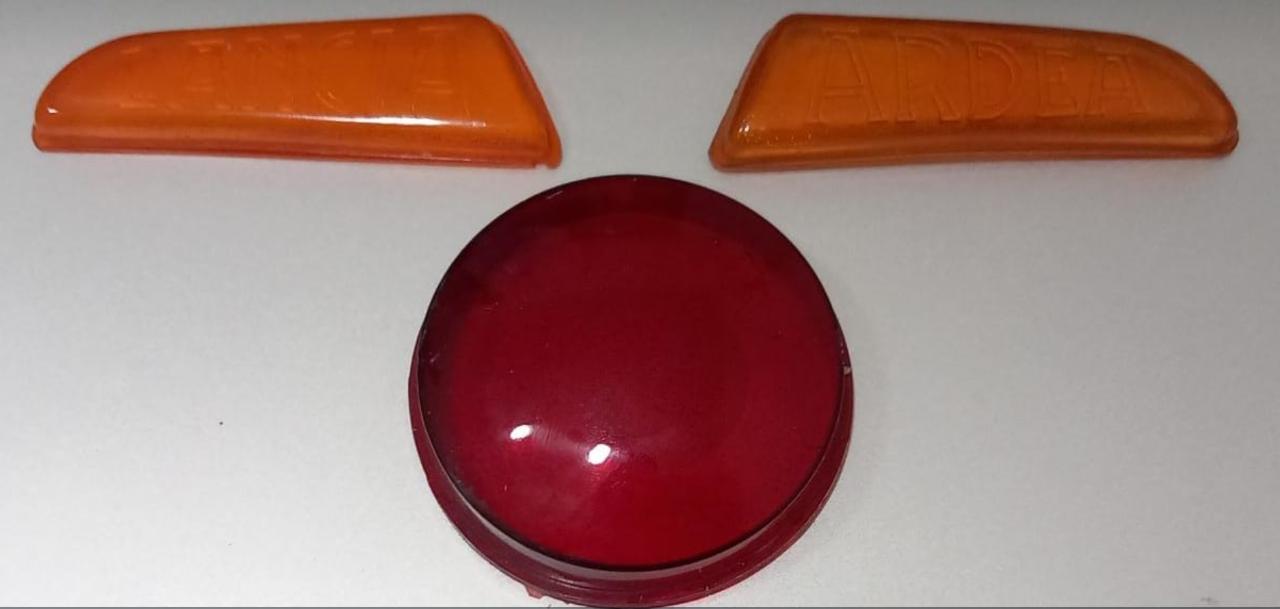 LANCIA Ardea cabochon feux arriere LesAnciennes.com