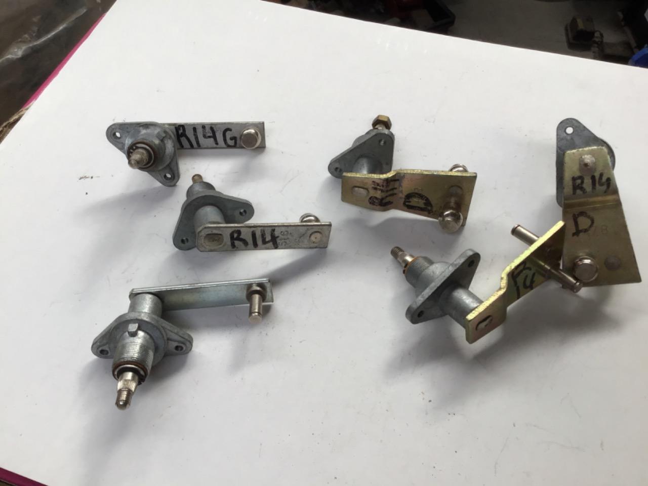 COUSSINETS D’ESSUIE GLACE RENAULT 14 (R14) LesAnciennes.com