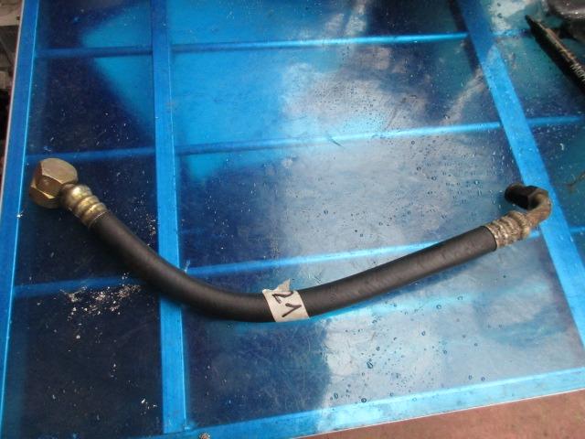 Tuyau de refoulement de climatisation Ferrari 348 LesAnciennes.com