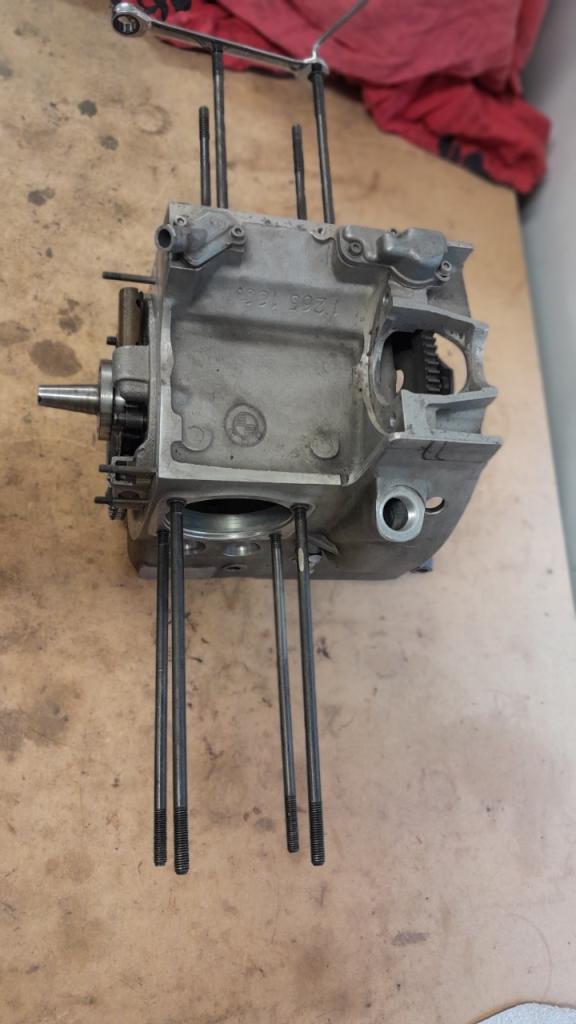 Moteur moto BMW course. LesAnciennes.com