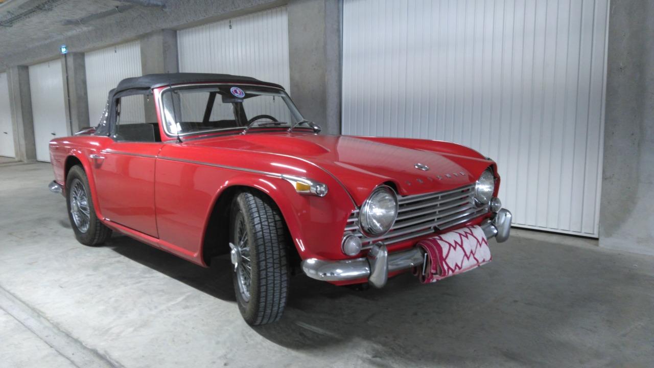 TRIUMPH TR4A - 1967 LesAnciennes.com
