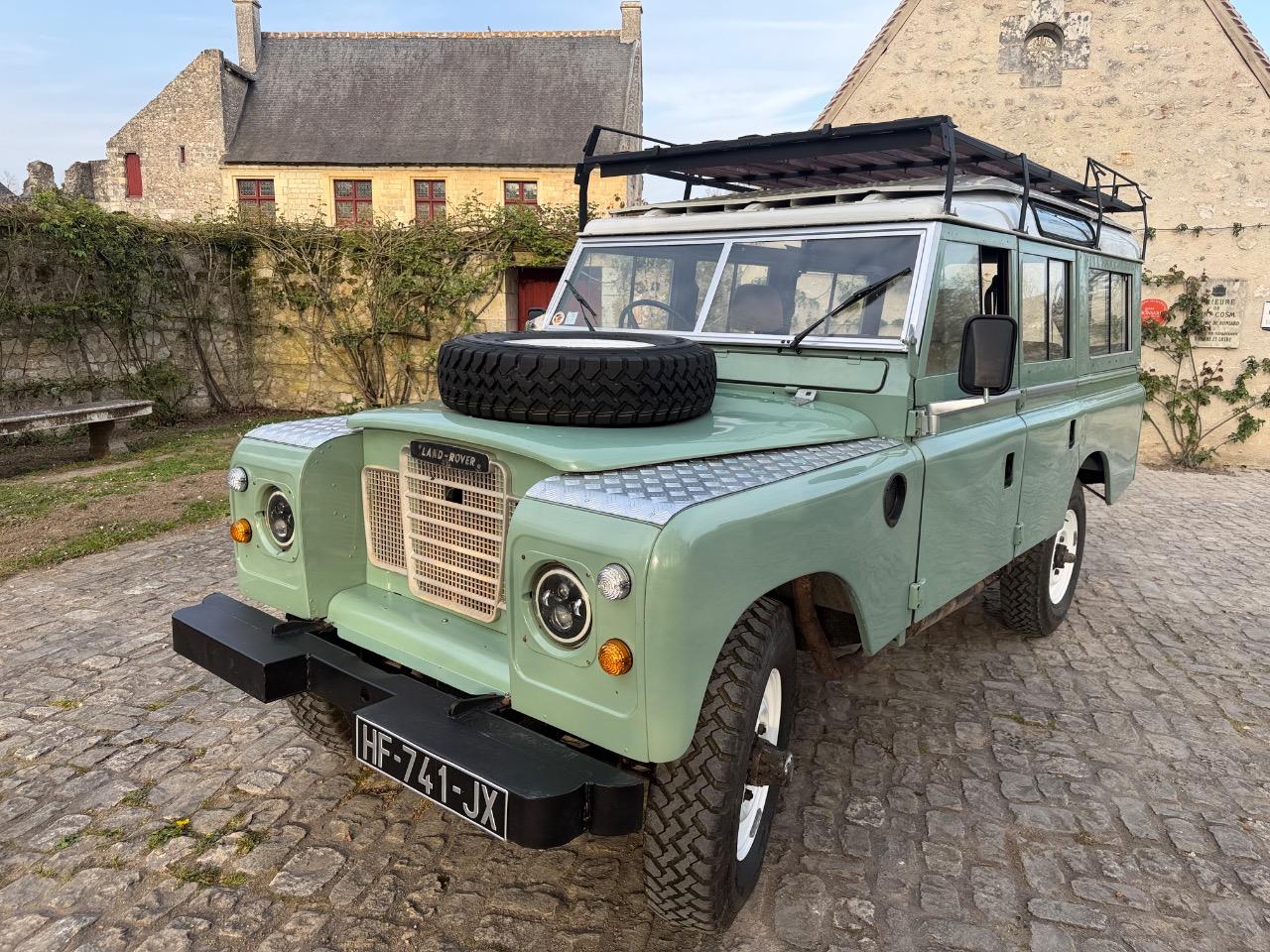 LAND ROVER 109 Série III - 1980 LesAnciennes.com