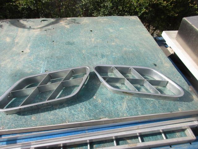 Grilles d'admission air Ferrari 250 Tour De Franc LesAnciennes.com