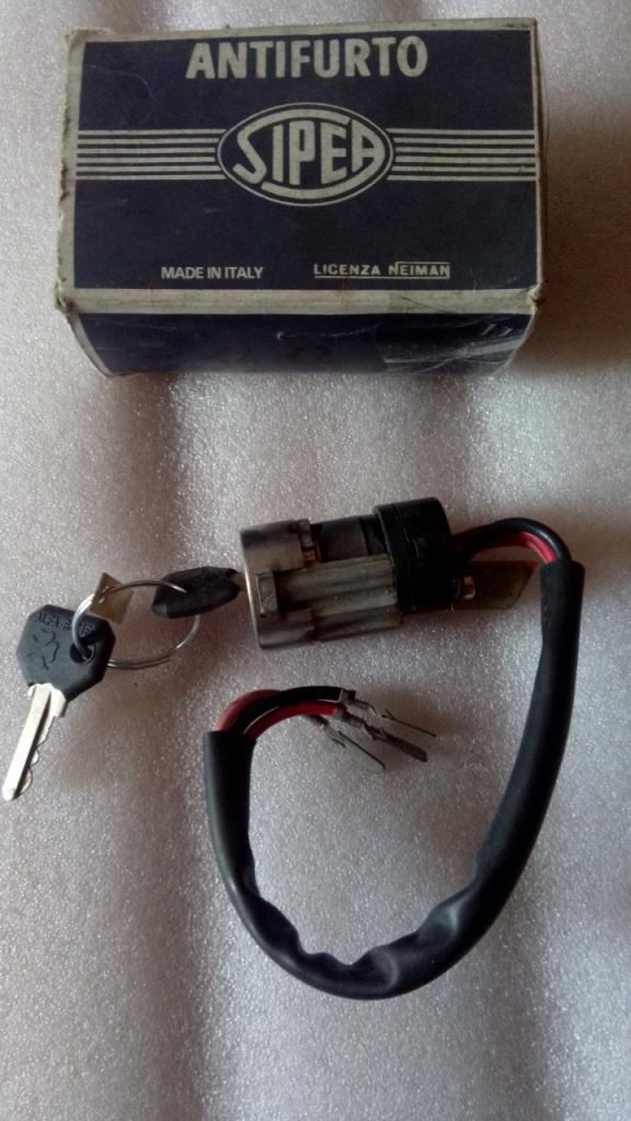 Neiman ignition lock Alfasud serie 1 LesAnciennes.com