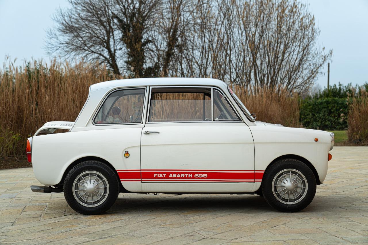AUTOBIANCHI Bianchina - 1966 LesAnciennes.com