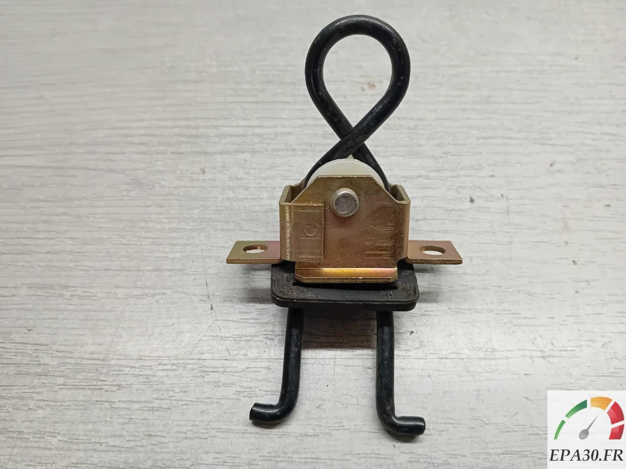 4310987 – TIRANT ARRET DE PORTE NEUF FIAT X1/9 LesAnciennes.com