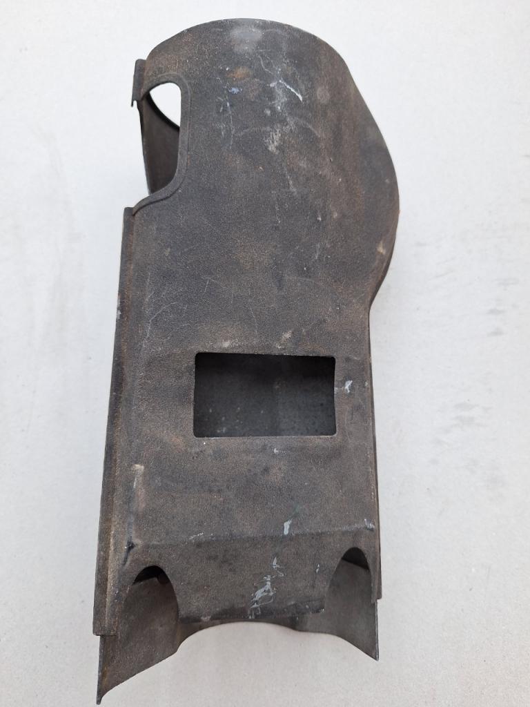 Cache SIMCA 1501 LesAnciennes.com