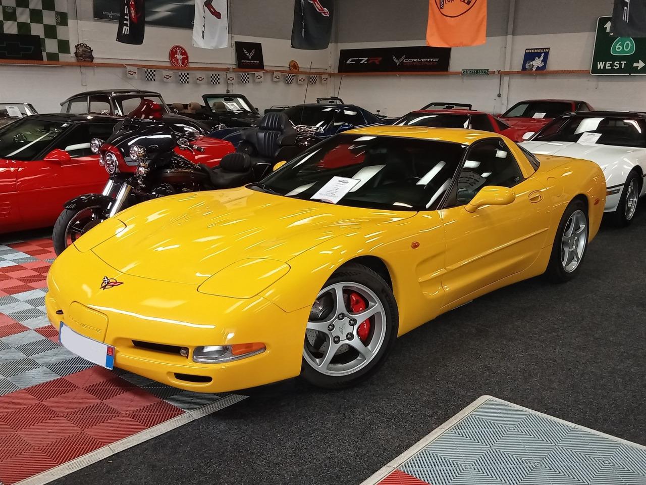 CHEVROLET Corvette C5 coupe - 2002 LesAnciennes.com