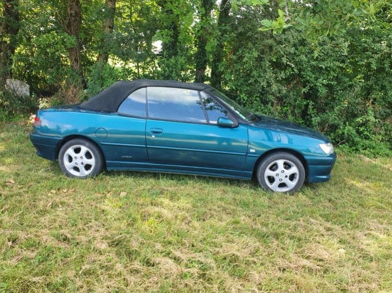 PEUGEOT 306 CABRIOLET - 1996 LesAnciennes.com