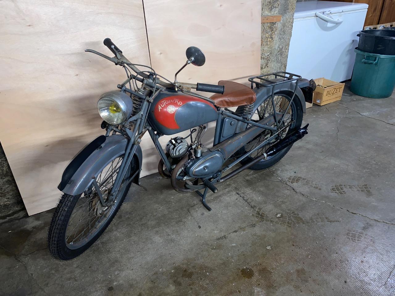 AUTOMOTO 100AM - 1953 LesAnciennes.com