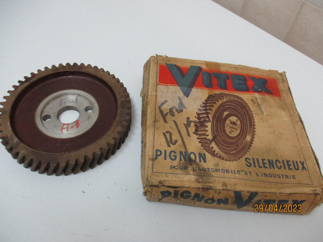 Cèlerons distribution FORD A-et B 50 LesAnciennes.com