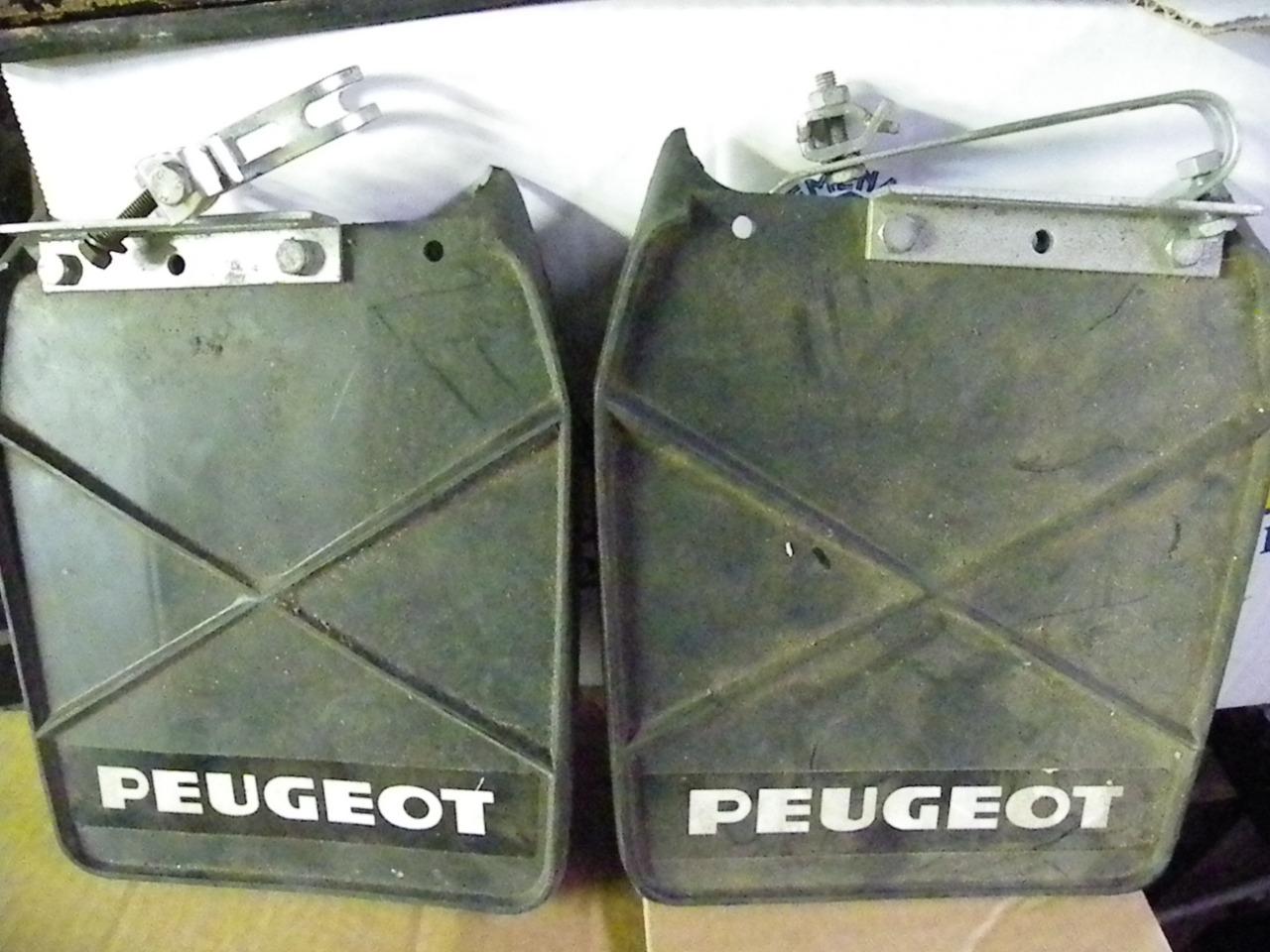 Bavettes PEUGEOT 304 LesAnciennes.com