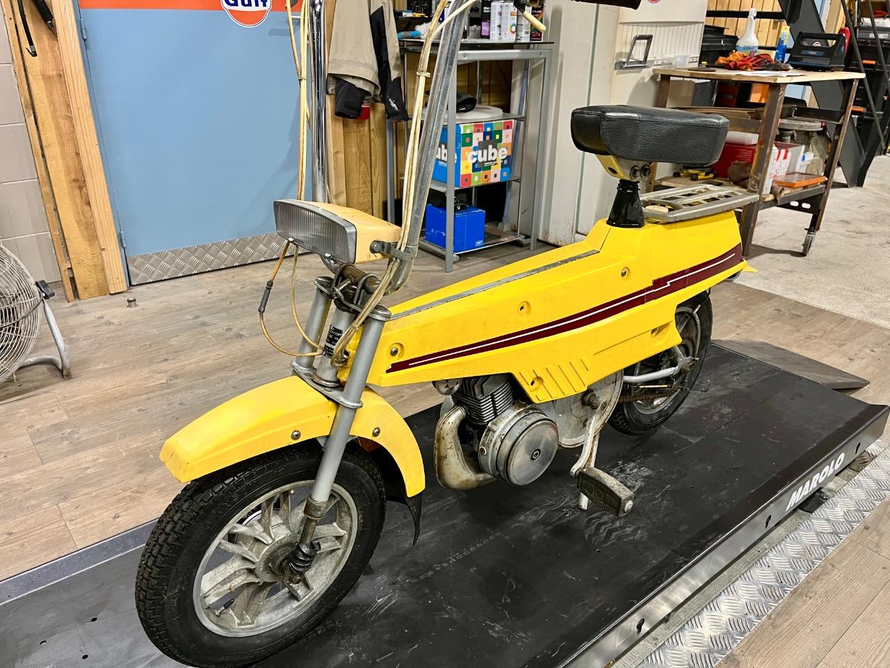 MOTOBECANE Mobyx - 1973 LesAnciennes.com