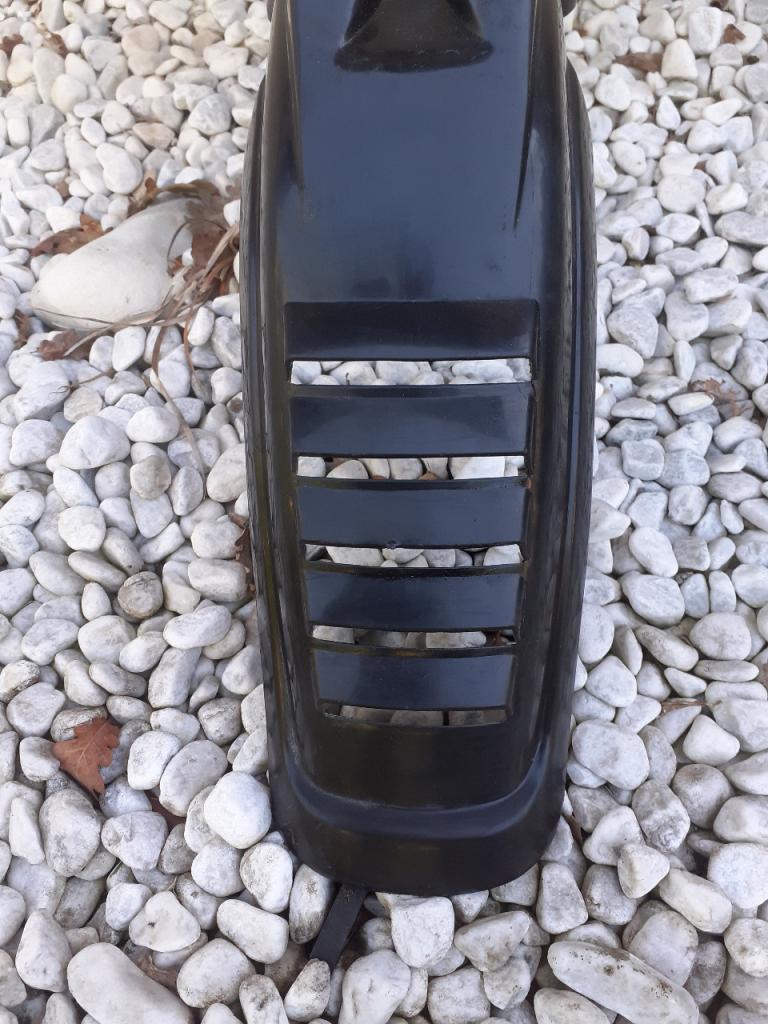 Garde boue AV YAMAHA DT 50 LesAnciennes.com
