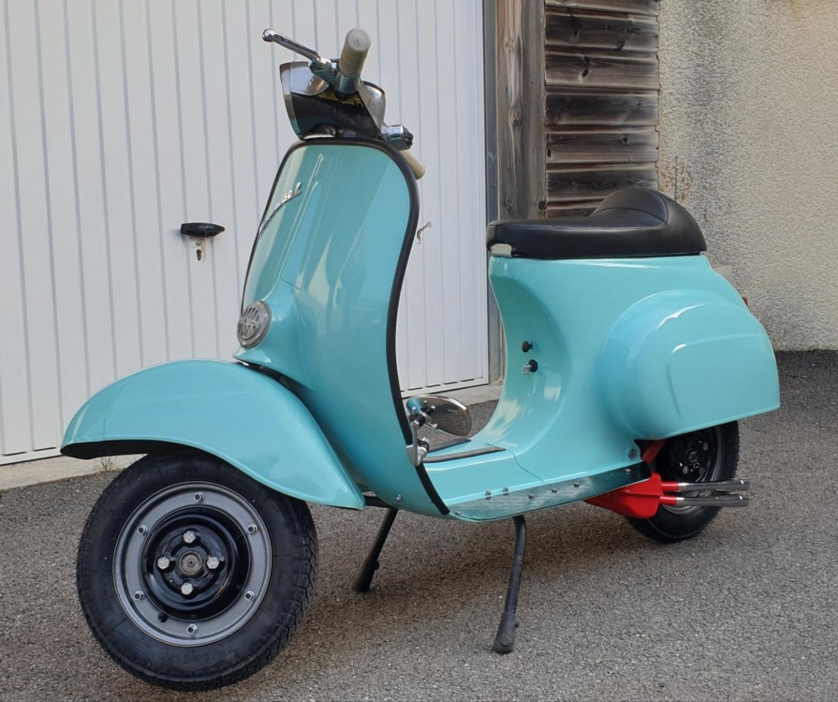 VESPA V5A - 1967 LesAnciennes.com