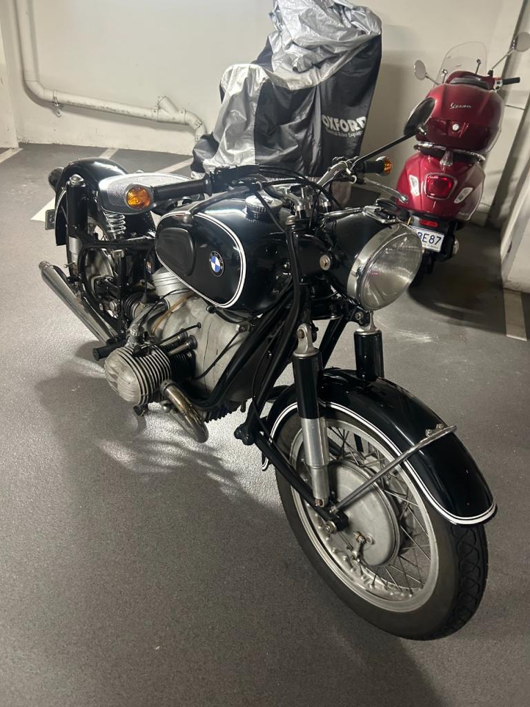 BMW R60 /2 - 1968 LesAnciennes.com