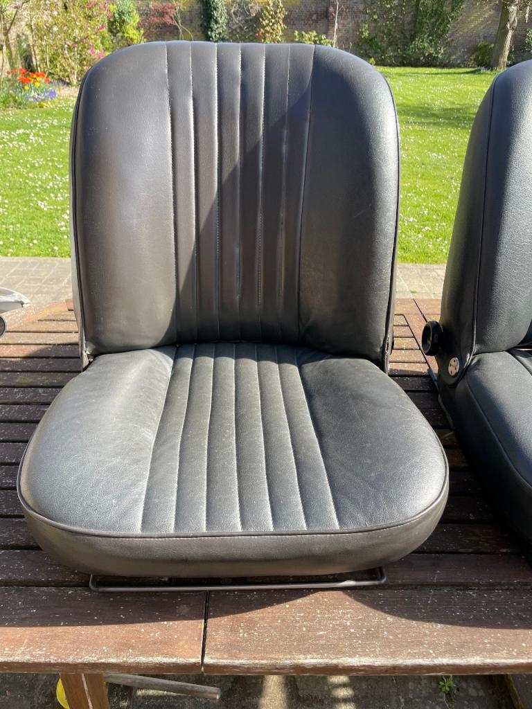 SIEGES AVANT ALFA ROMEO GT 1300 Junior LesAnciennes.com