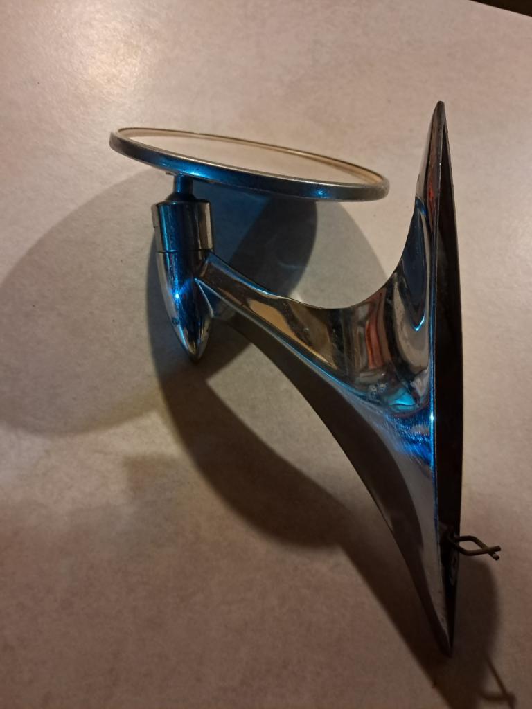 Pièces DIVERS / AUTRES Rétroviseur Extérieur ancie LesAnciennes.com