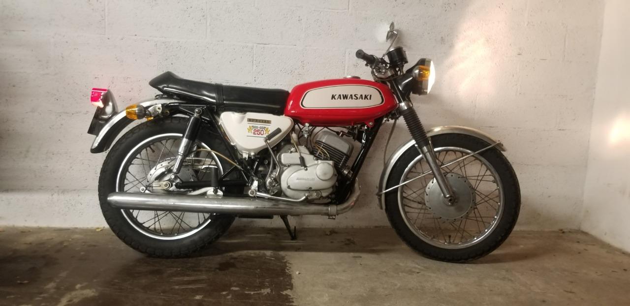 KAWASAKI SAMOURAI 250 - 1970 LesAnciennes.com