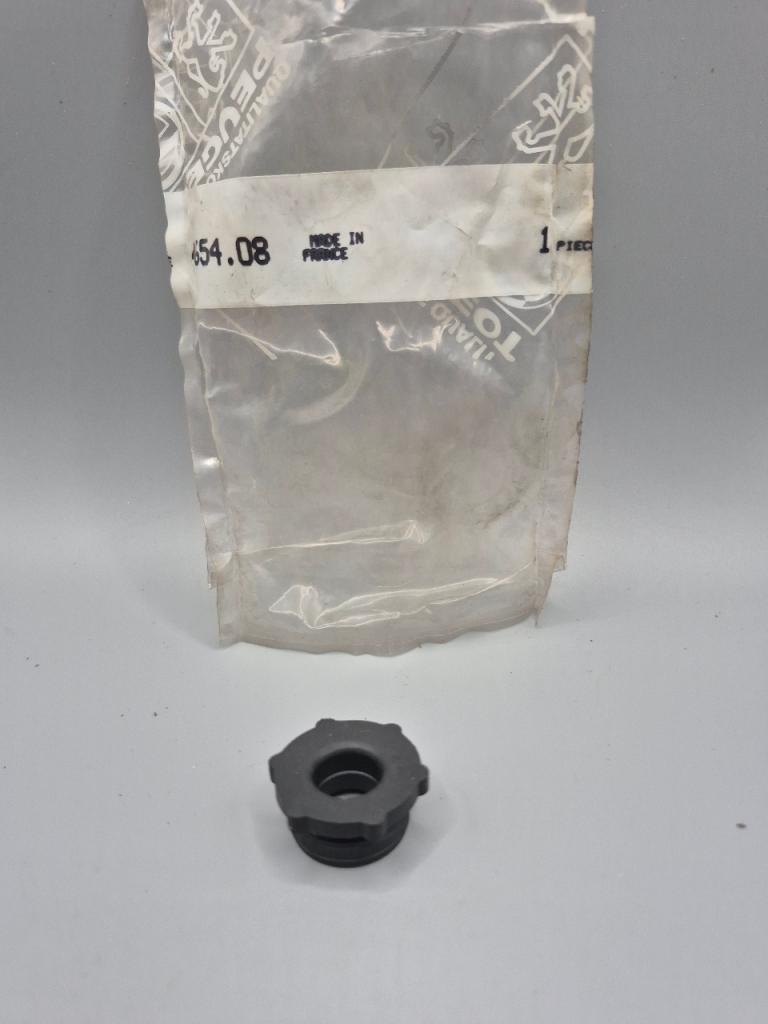 Joint reservoir de frein PEUGEOT 205 LesAnciennes.com
