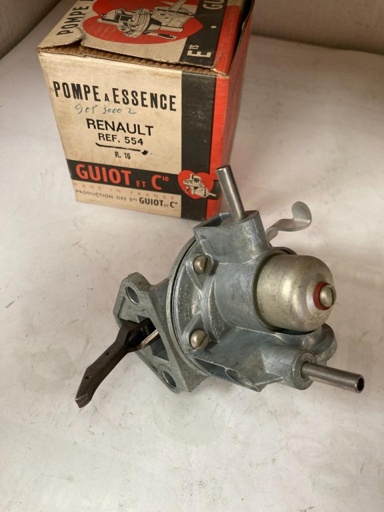 Pompe à essence neuve RENAULT 16 LesAnciennes.com