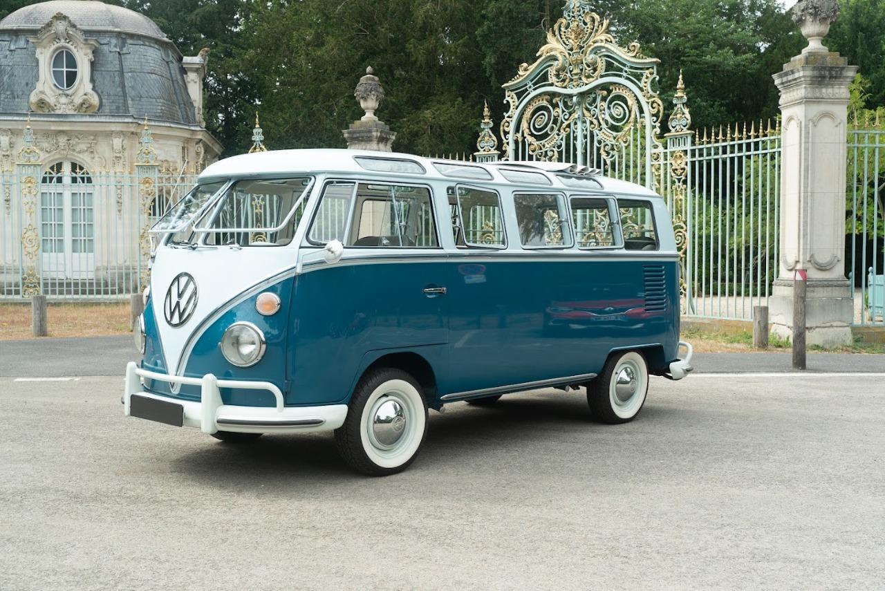 VOLKSWAGEN Combi T1 deluxe 21 vitres - 1965 LesAnciennes.com