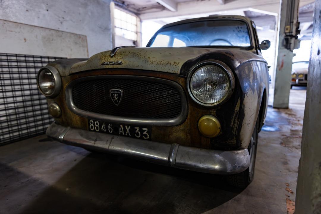 PEUGEOT 403 - 1962 LesAnciennes.com