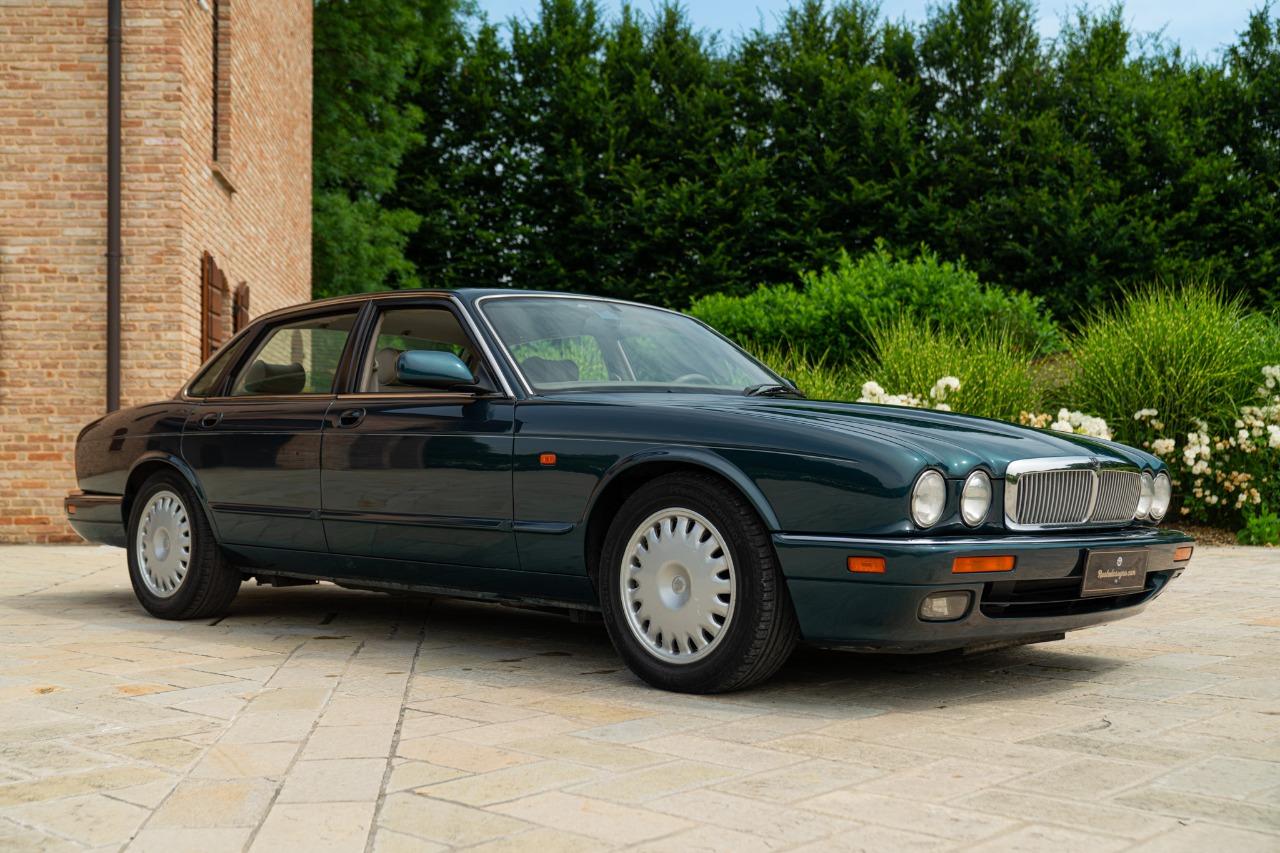 JAGUAR XJ6 3.2 MANUALE - 1995 LesAnciennes.com