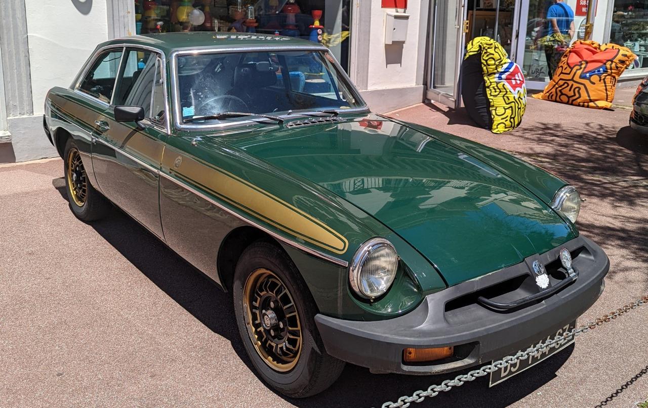 MG MGB - 1975 LesAnciennes.com